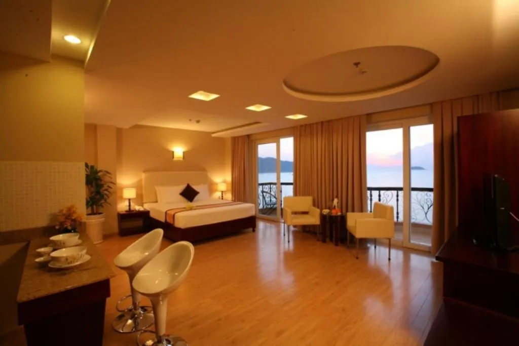 Fairy Bay Hotel Nha Trang 3*,  Vietnam